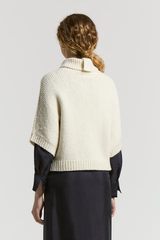 Wool and blown yarn alpaca sweater