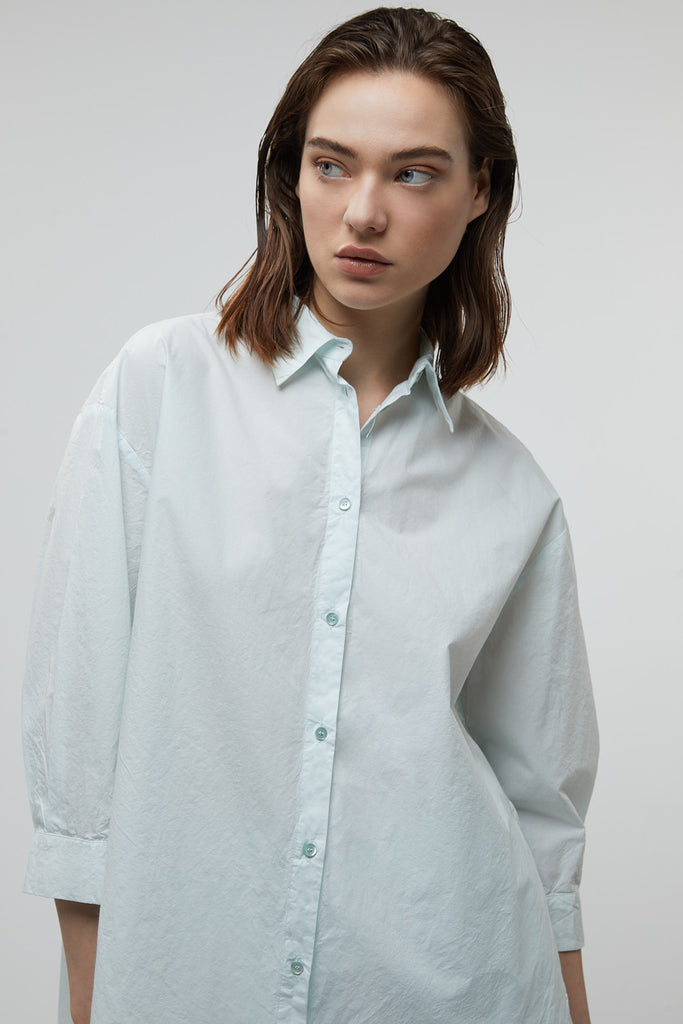 Shirt in solid colour cotton poplin  