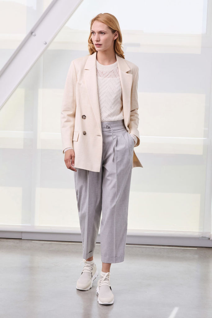 Delicate top with slim shoulder straps in comfort silk crepe de chine  