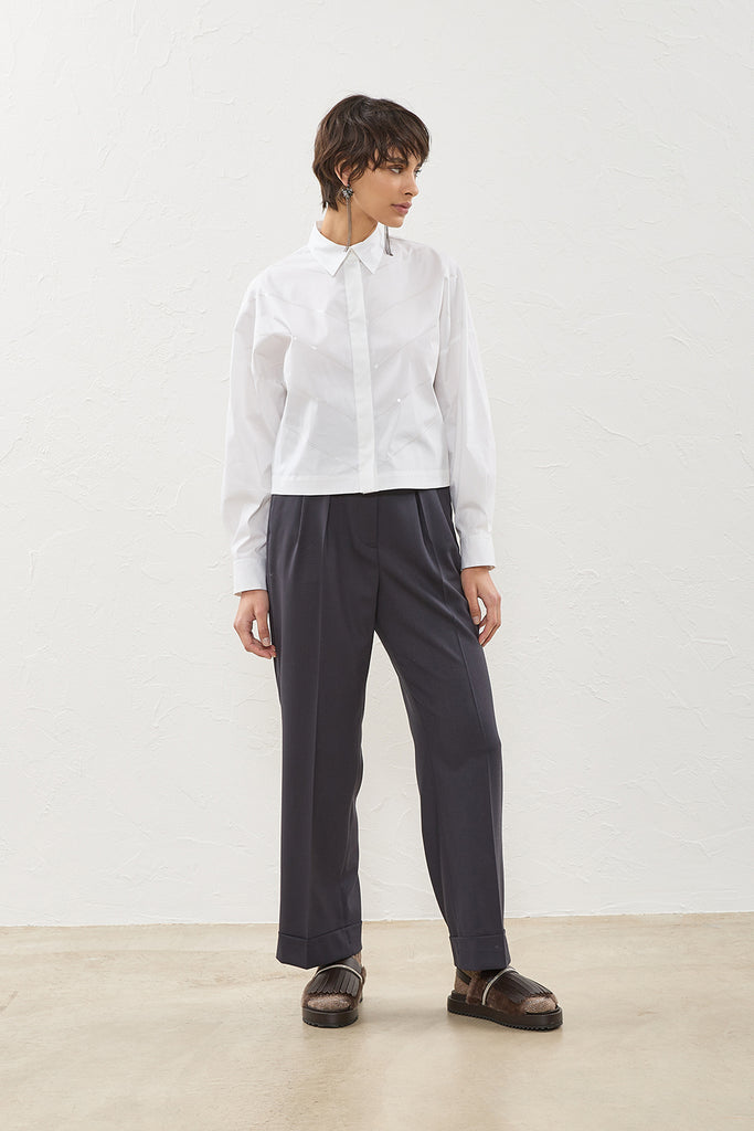 Embroidered shirt in stretch popeline  