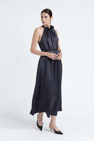 Long dress with American neckline  