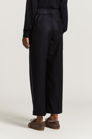 Pantalone carrot in flanella di lana