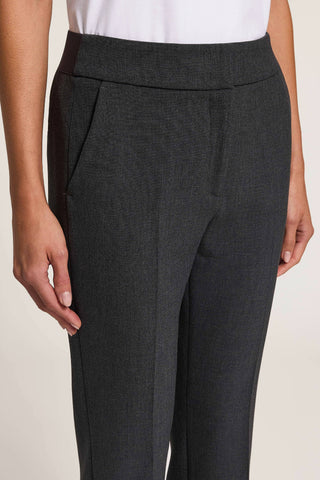 Pantalone a zampa crop