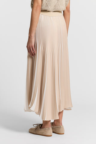 Two-tone pleated skirt