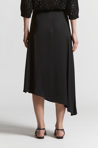 Flared skirt in fluid viscose satin