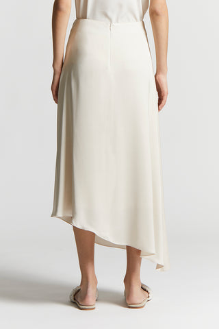 Flared skirt in fluid viscose satin