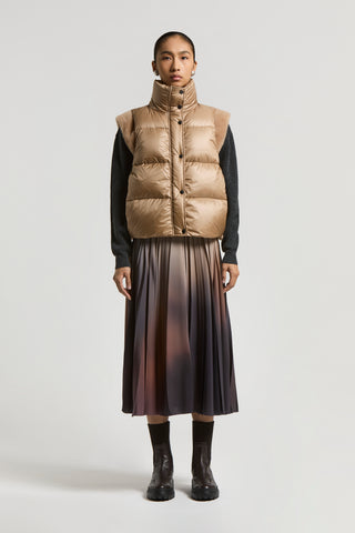 Long pleated skirt