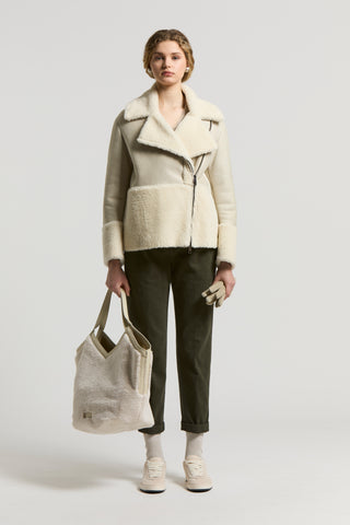 Look Woman 5