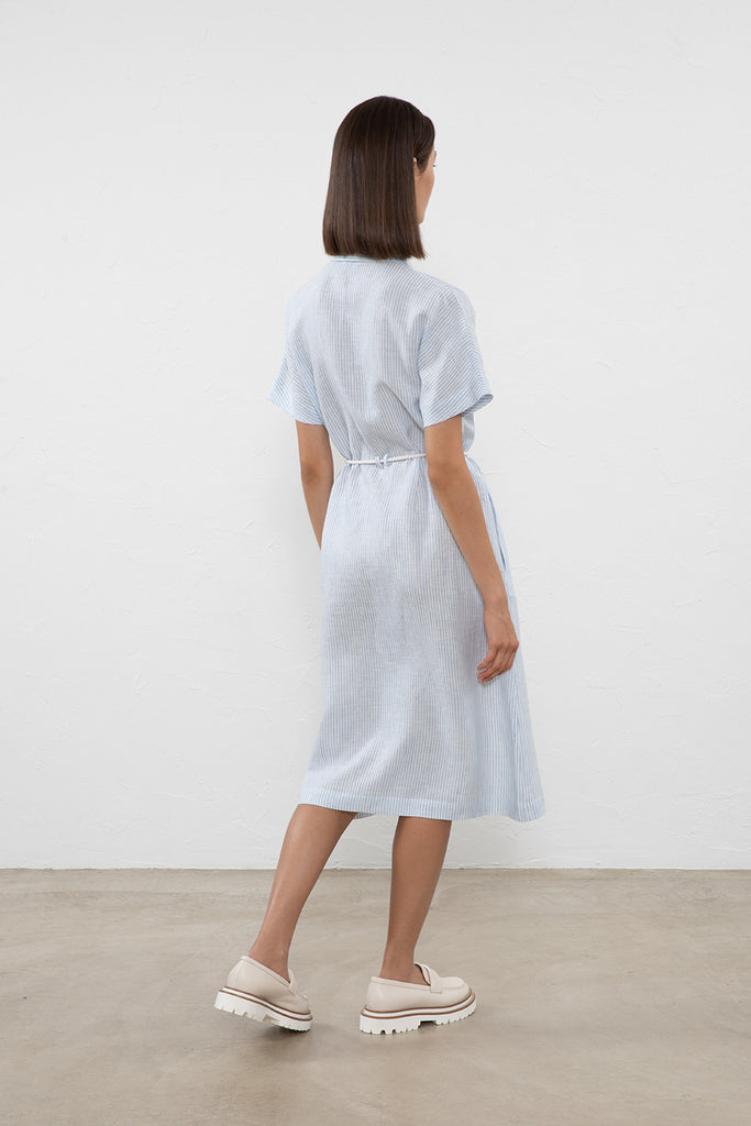 Midi dress in pure linen  