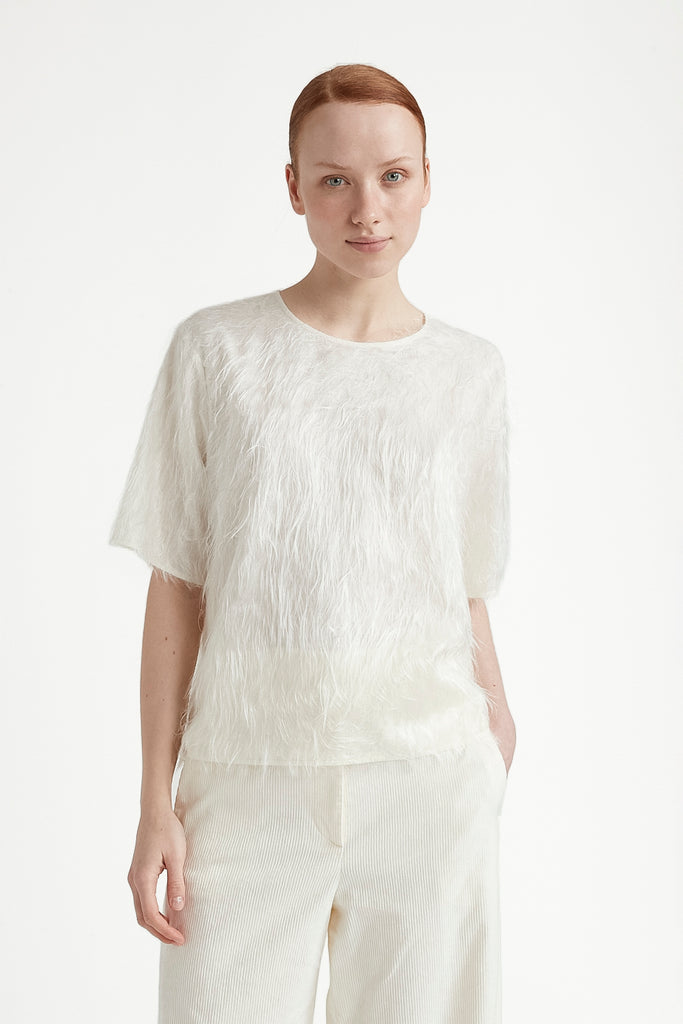 Top with floating viscose threads  