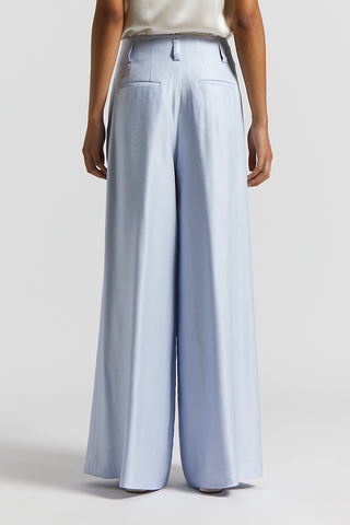 Trousers in light and cool pure linen fabric