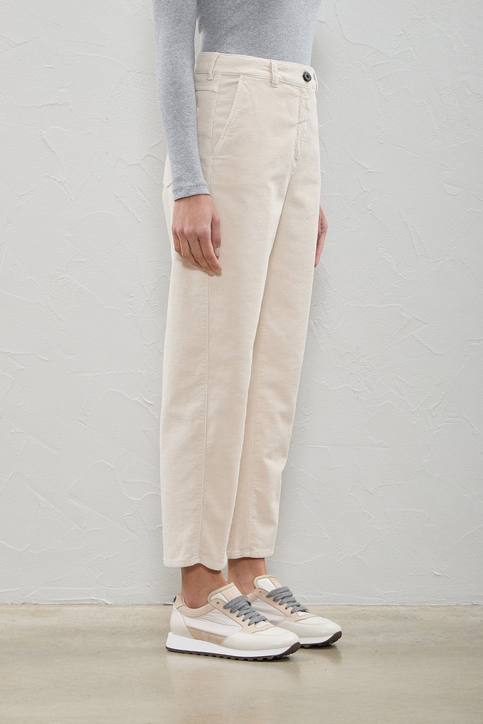 800 micro-striped corduroy carrot trousers  