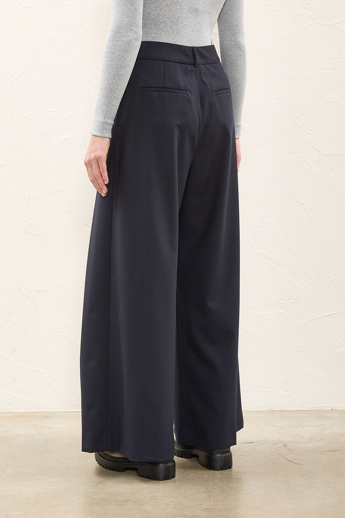 Stretch wool loose-fit trousers  