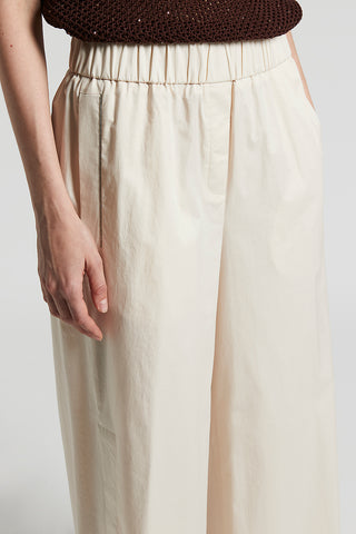 Trousers in lightweight stretch cotton satin