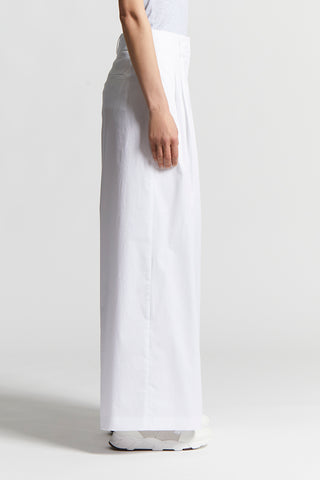 Trousers in lightweight stretch cotton satin