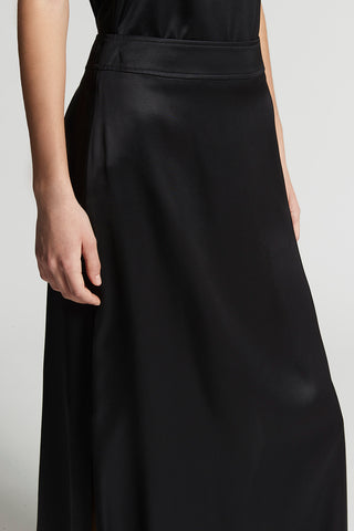 Long skirt in viscose satin