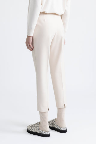 Two-way stretch fabric trousers  