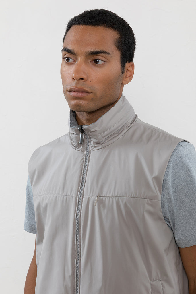 Technical microfibre and jersey reversible gilet  