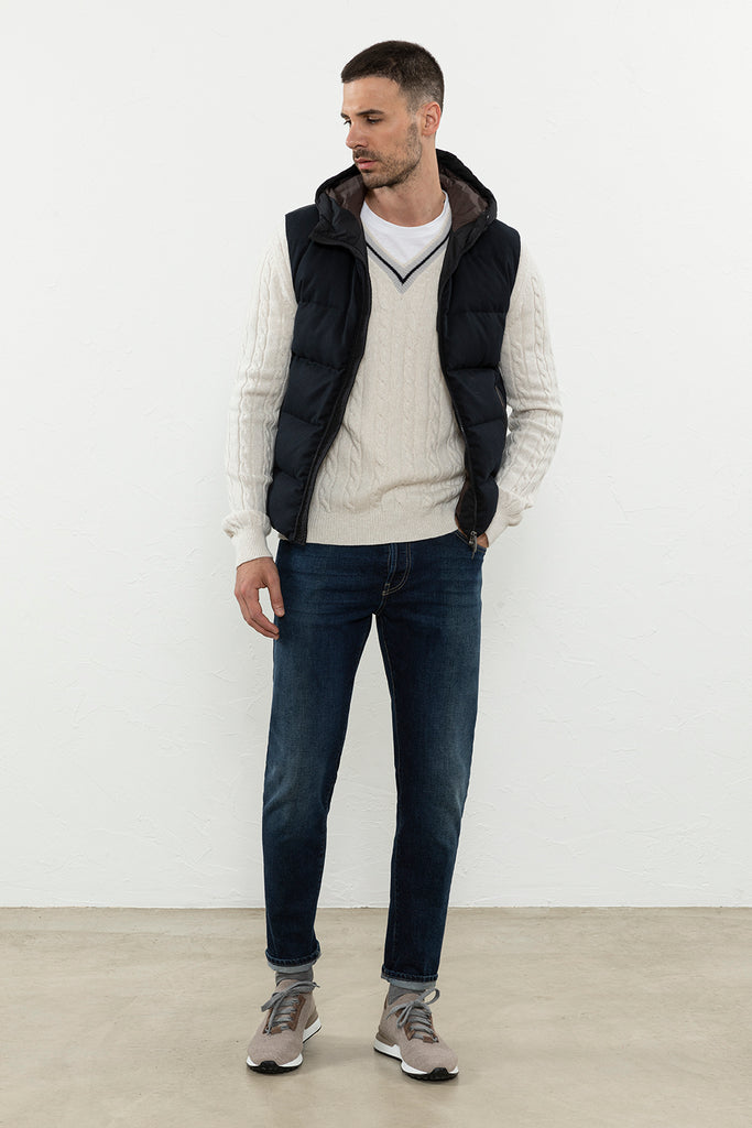 Down-filled dual-fabric gilet  