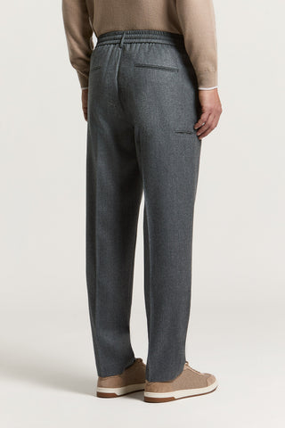 Pantalone jogger in gabardina cardata di pura lana