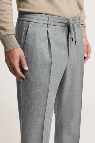 Pantalone jogger in gabardina cardata in pura lana