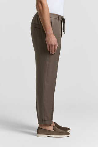 Pantaloni in gabardina in puro lino