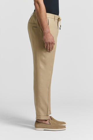 Pantaloni in gabardina in puro lino