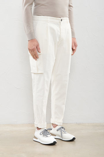Garment-dyed cargo chinos  