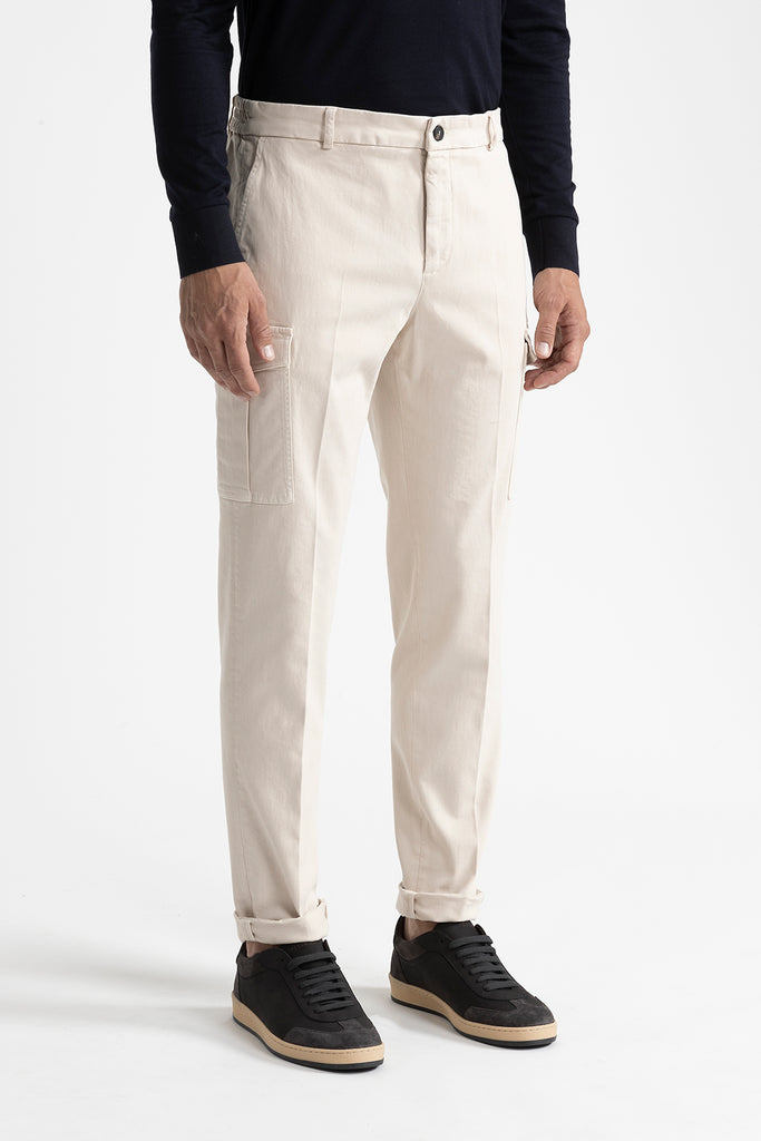 Cotton chinos with pockets  