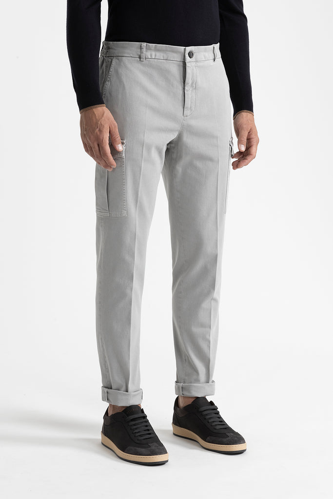 Cotton chinos with pockets  