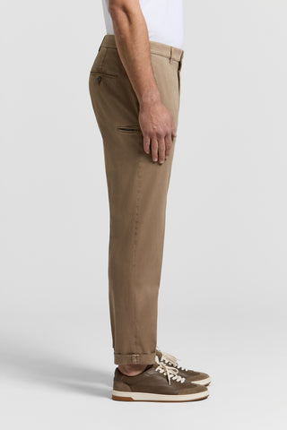 Pantalone chino in gabardina di puro cotone