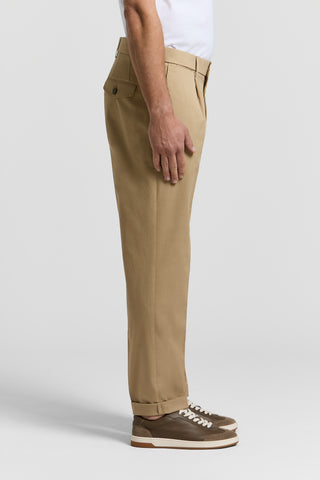 Pantalone chino in gabardina di puro cotone