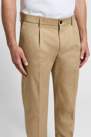 Pantalone chino in gabardina di puro cotone