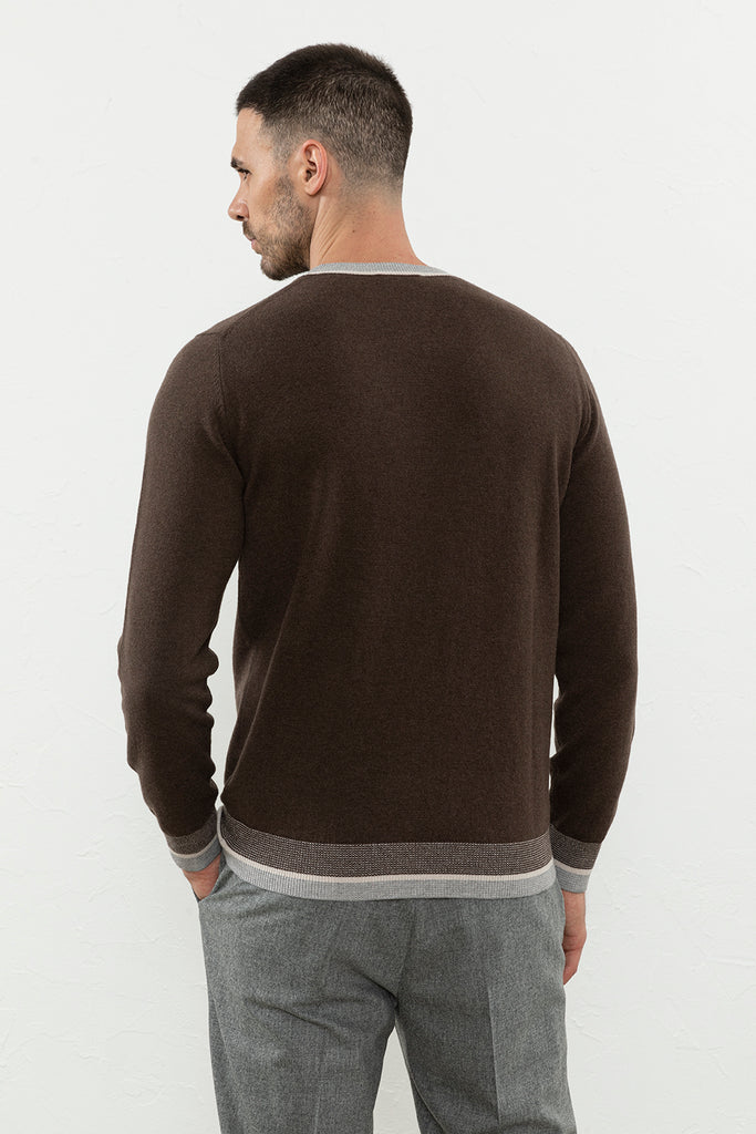 Soft sweater in wool, silk and cashmere  