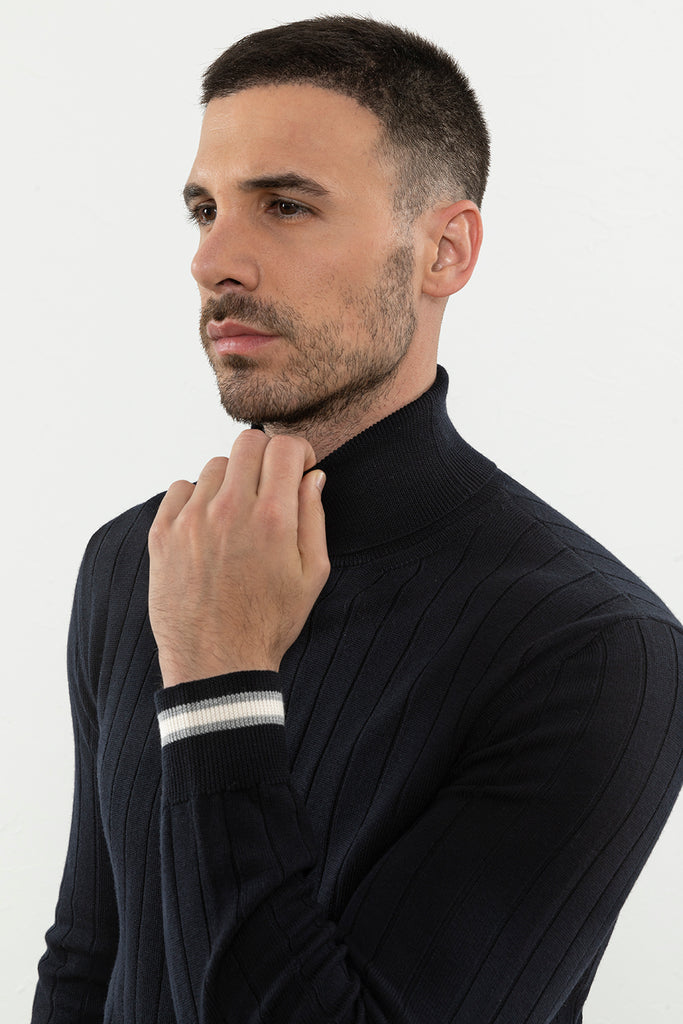 Turtleneck in soft pure wool  