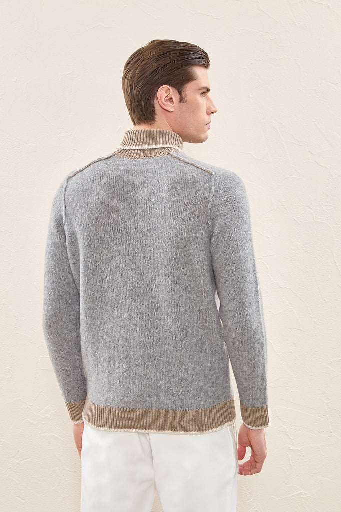 Turtleneck sweater in wool and cashmere  