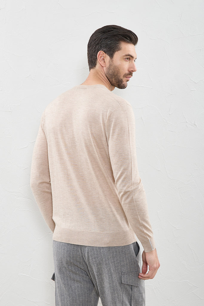 Fine cashmere and silk yarn sweater  