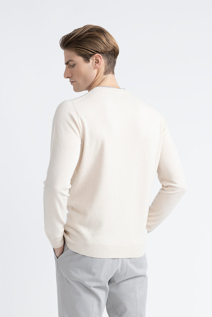 Wool, silk and cashmere yarn sweater  