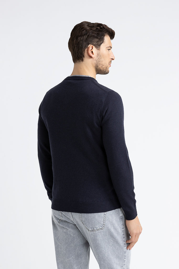 Wool, silk and cashmere V neck sweater  