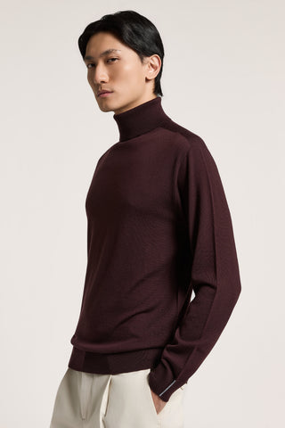 Maglia a collo alto in pura lana