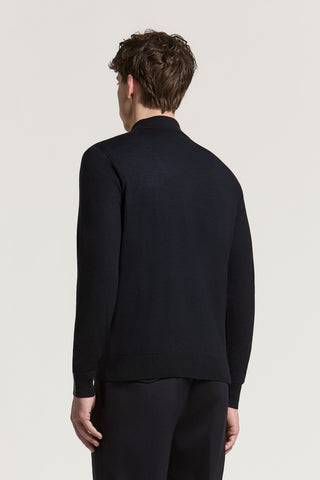 Maglia in pura lana con bottoni