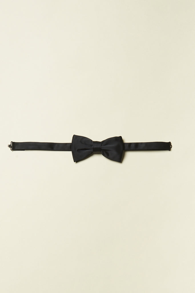 Adjustable bow tie  