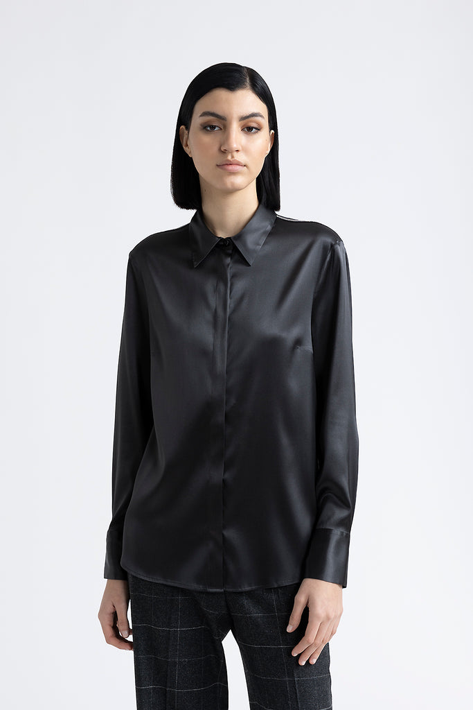 Silk shirt with Punto Luce trim  