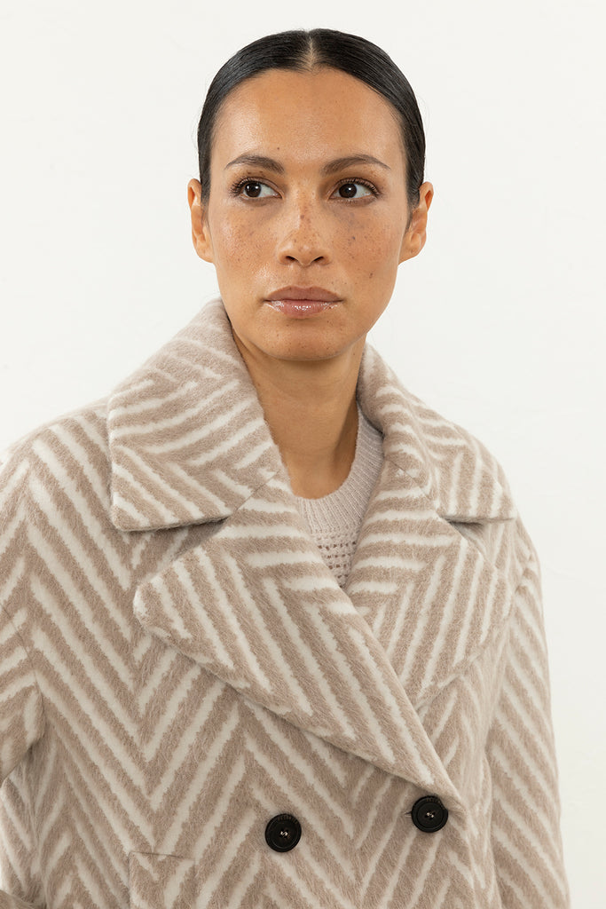 Maxi chevron pattern alpaca wool short coat  