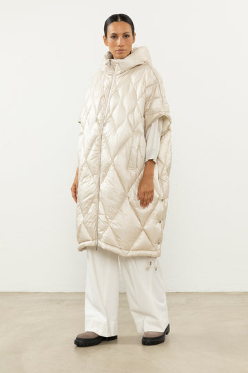 Feather-padded cape  