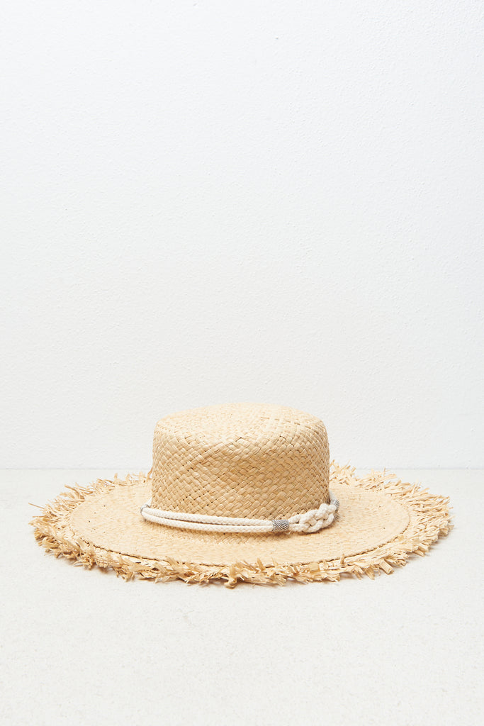 Wide-brimmed raffia hat  