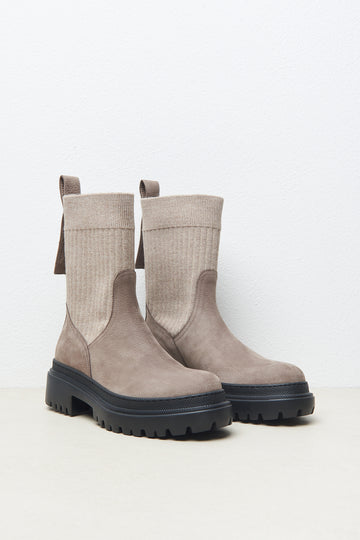 Genuine grained leather boots  