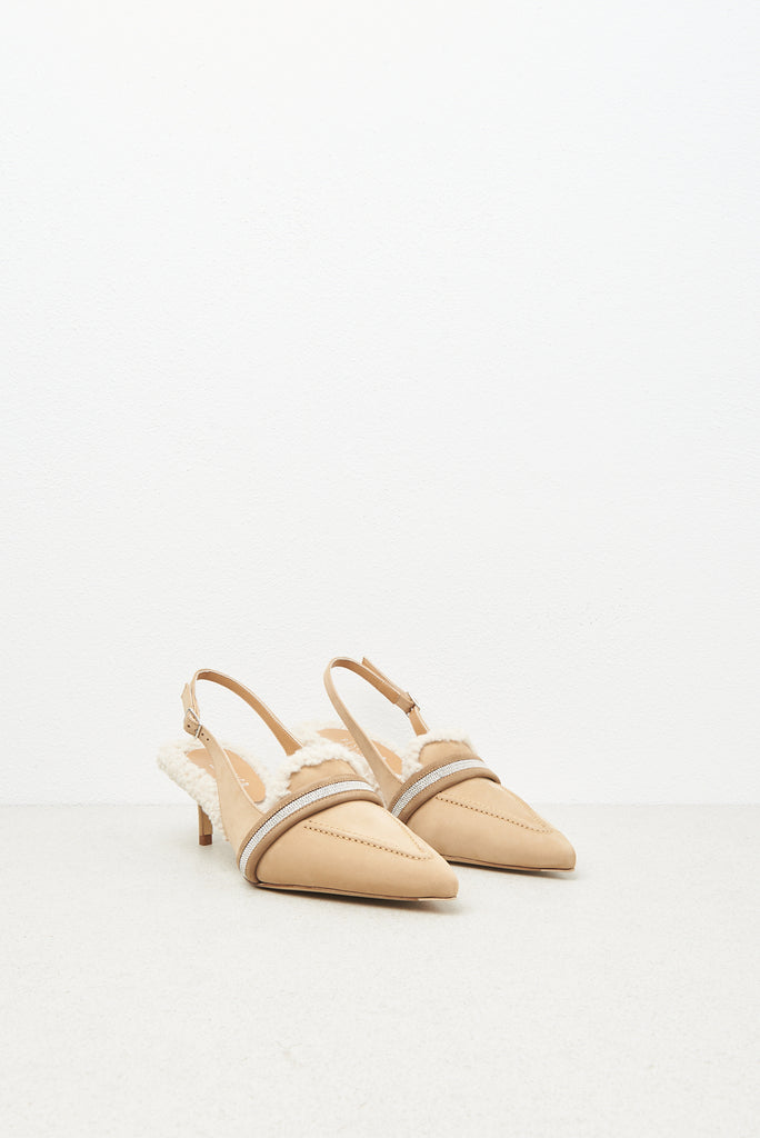 Flat slingback pumps  