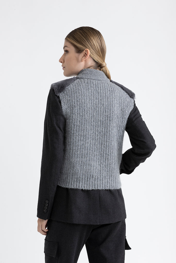 Knitted gilet with fur trim  