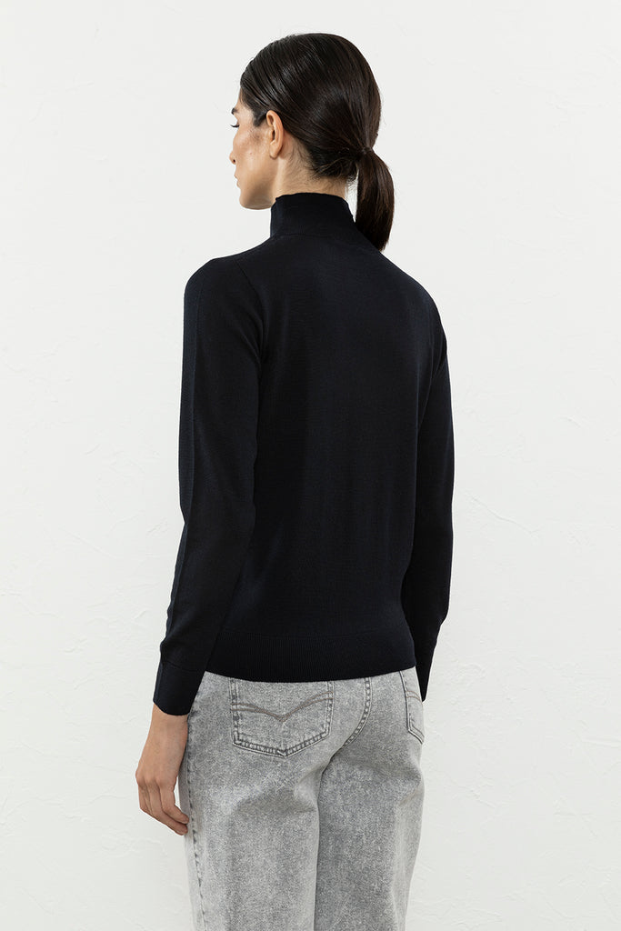 Pure fine wool sweater  